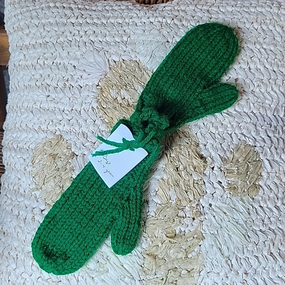 Handmade mittens, size 2-4 years